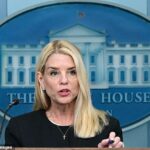 Trump Monda enfrenta a flexão de seu estádio de navegação chefe depois de proteger Pam Bondi